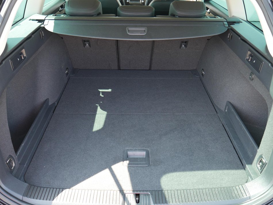 Volkswagen Passat 2.0TDI Highline
