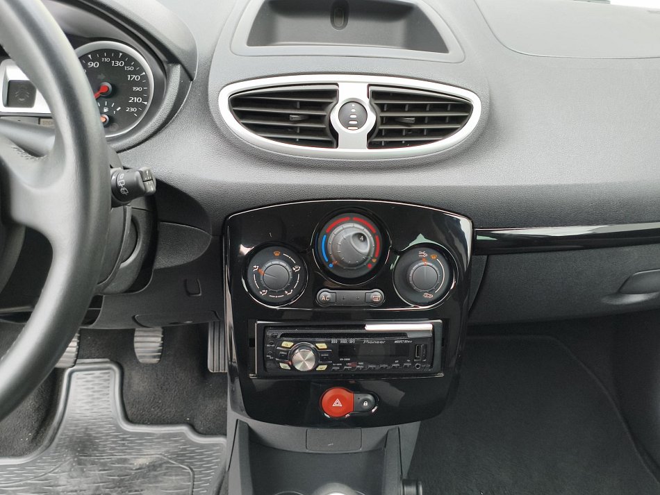 Renault Clio 1.2i 