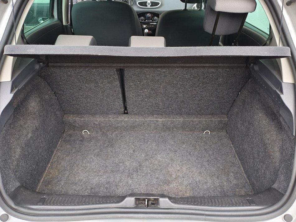 Renault Clio 1.2i 