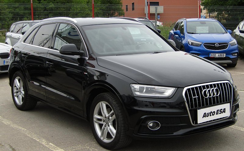 Audi Q3 2.0 TDi S-line quattro
