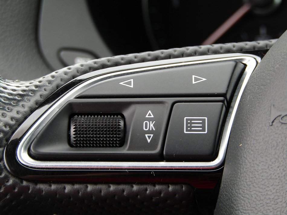 Audi Q3 2.0 TDi S-line quattro
