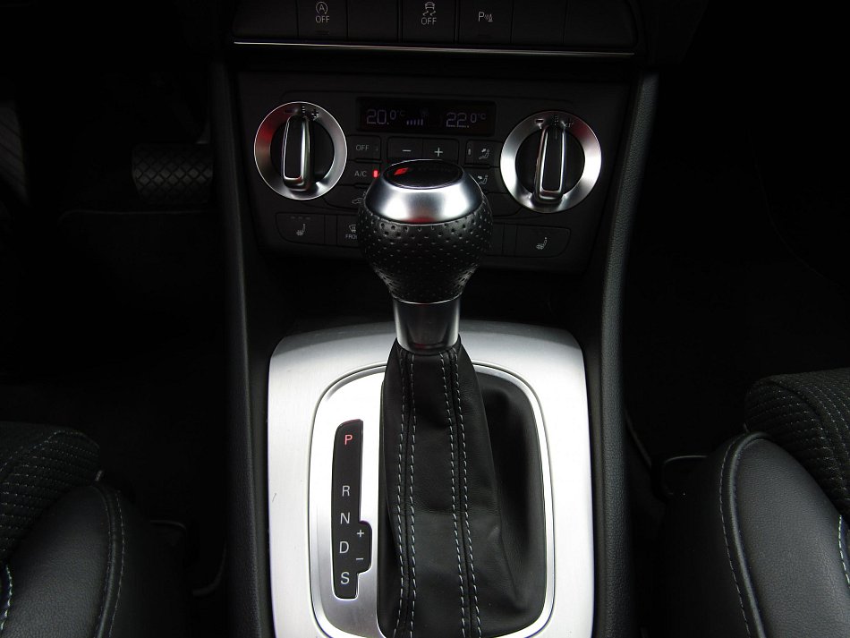 Audi Q3 2.0 TDi S-line quattro