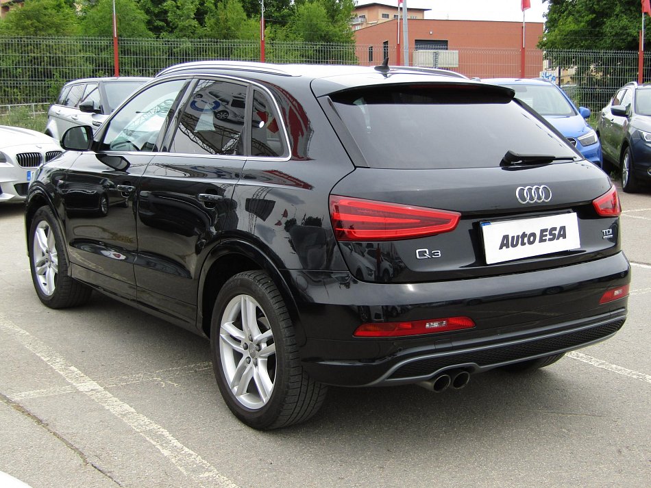 Audi Q3 2.0 TDi S-line quattro