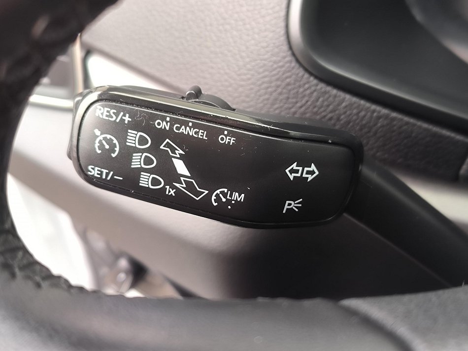 Škoda Karoq 1.5TSi Ambition