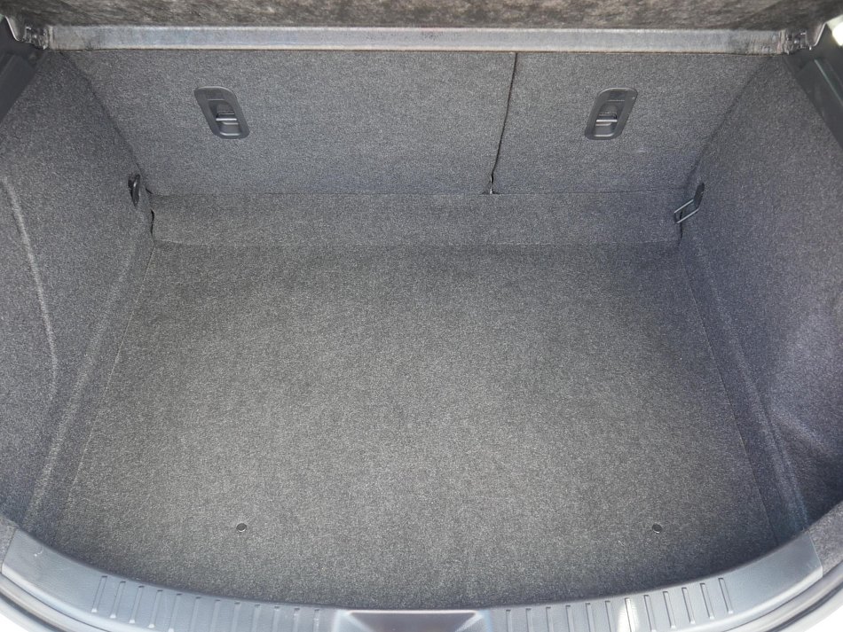 Mazda 3 1.6 i 