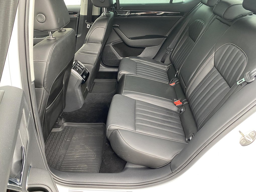 Škoda Superb III 2.0 TDi L&K