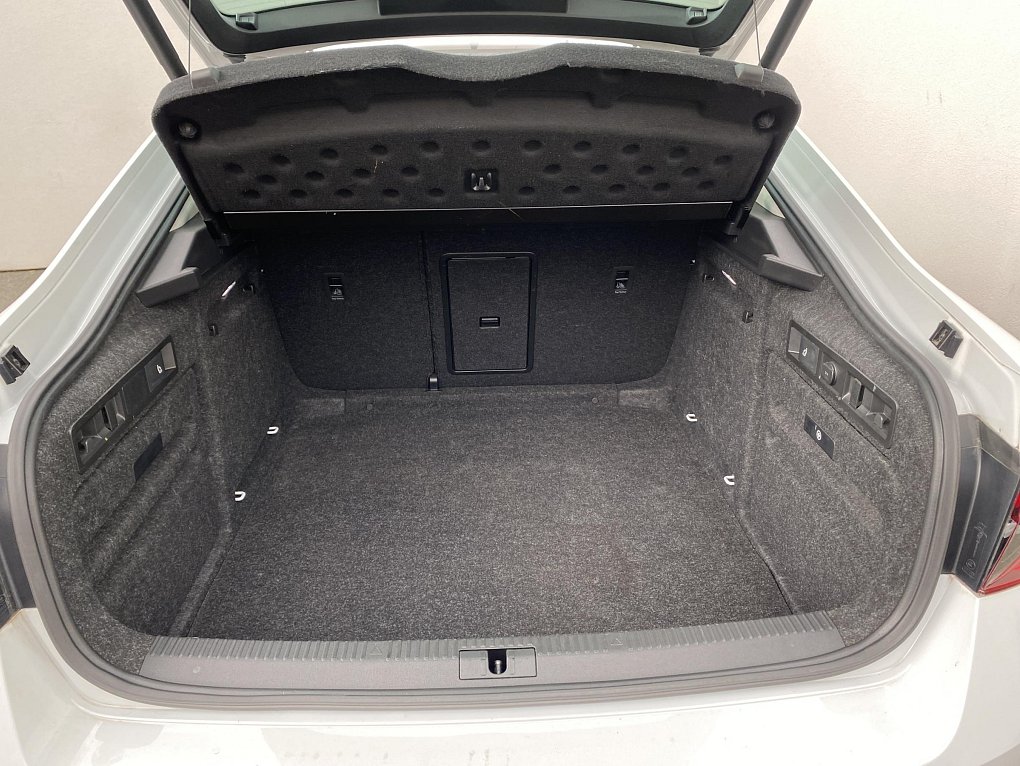 Škoda Superb III 2.0 TDi L&K