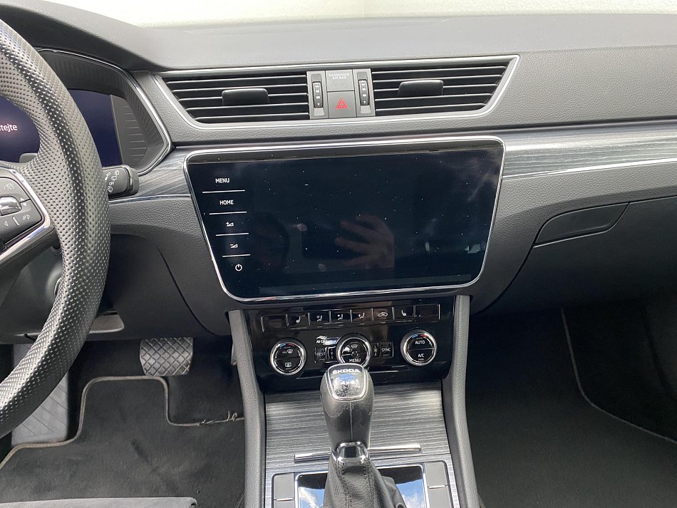 Škoda Superb III 2.0 TDi Style 4X4