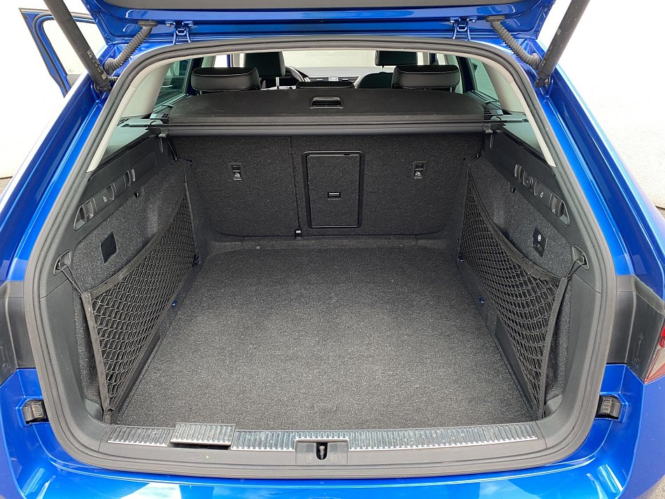 Škoda Superb III 2.0 TDi Style 4X4