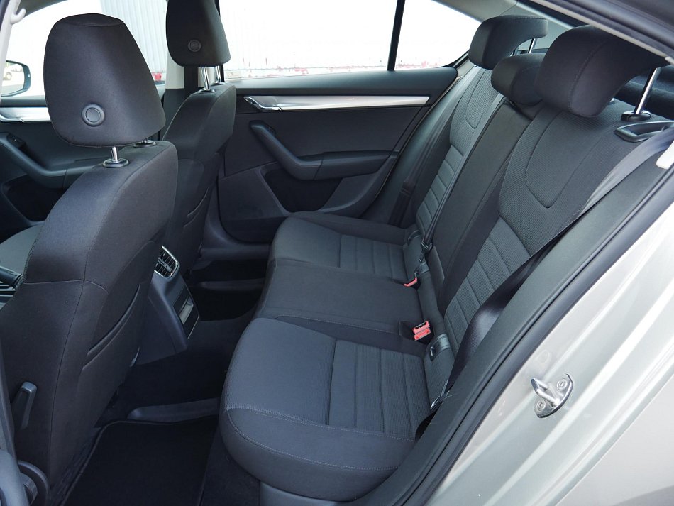 Škoda Octavia III 1.4 TSi Elegance