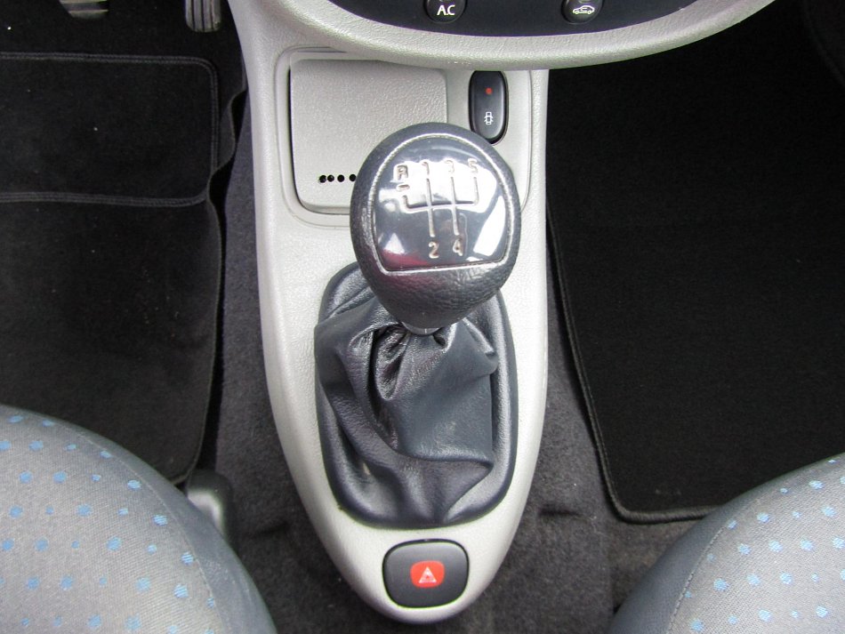 Renault Thalia 1.4 i 16V 