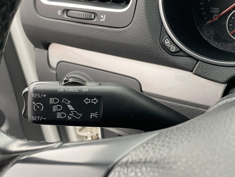 Volkswagen Golf 1.2 TSi 