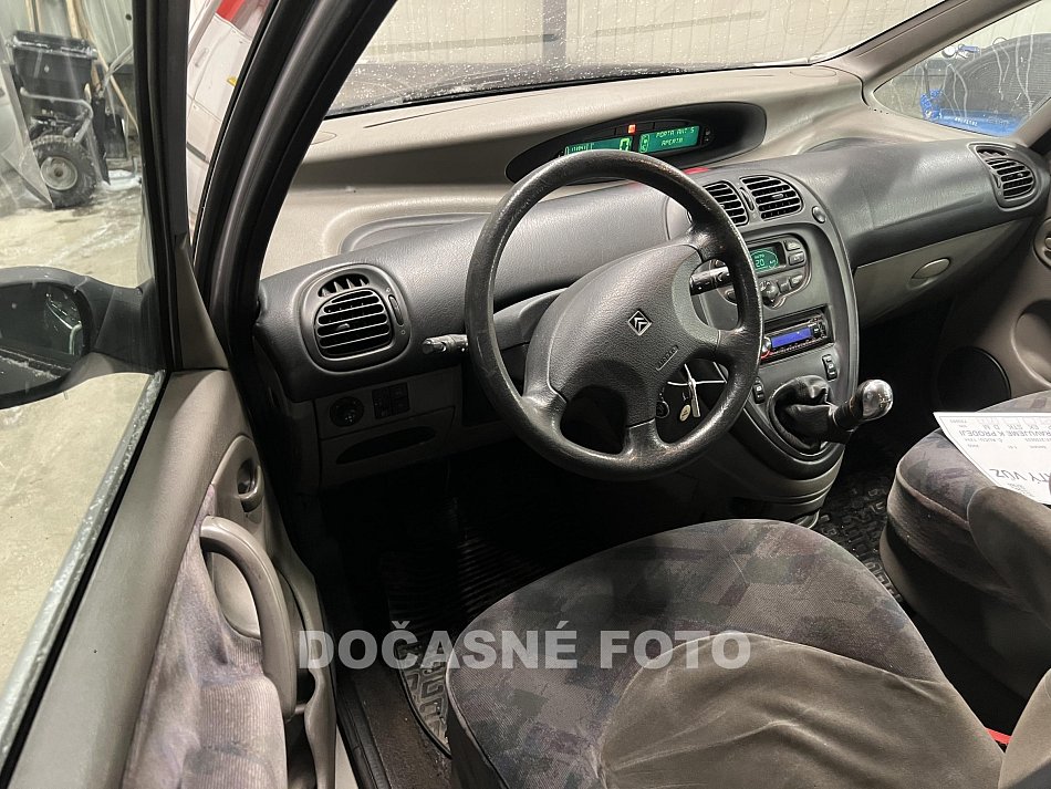 Citroën Xsara Picasso 1.6i 