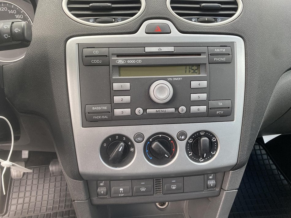Ford Focus 1.4i 