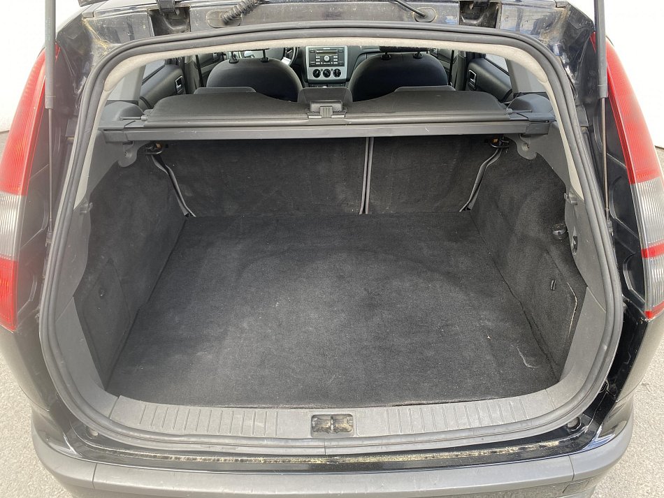 Ford Focus 1.4i 