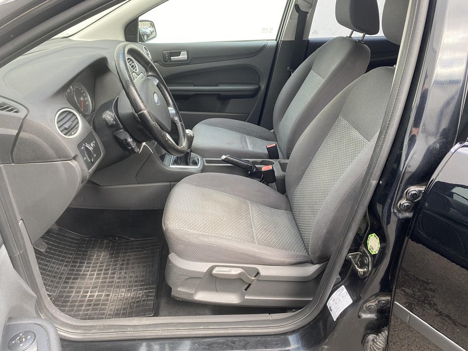 Ford Focus 1.4i 