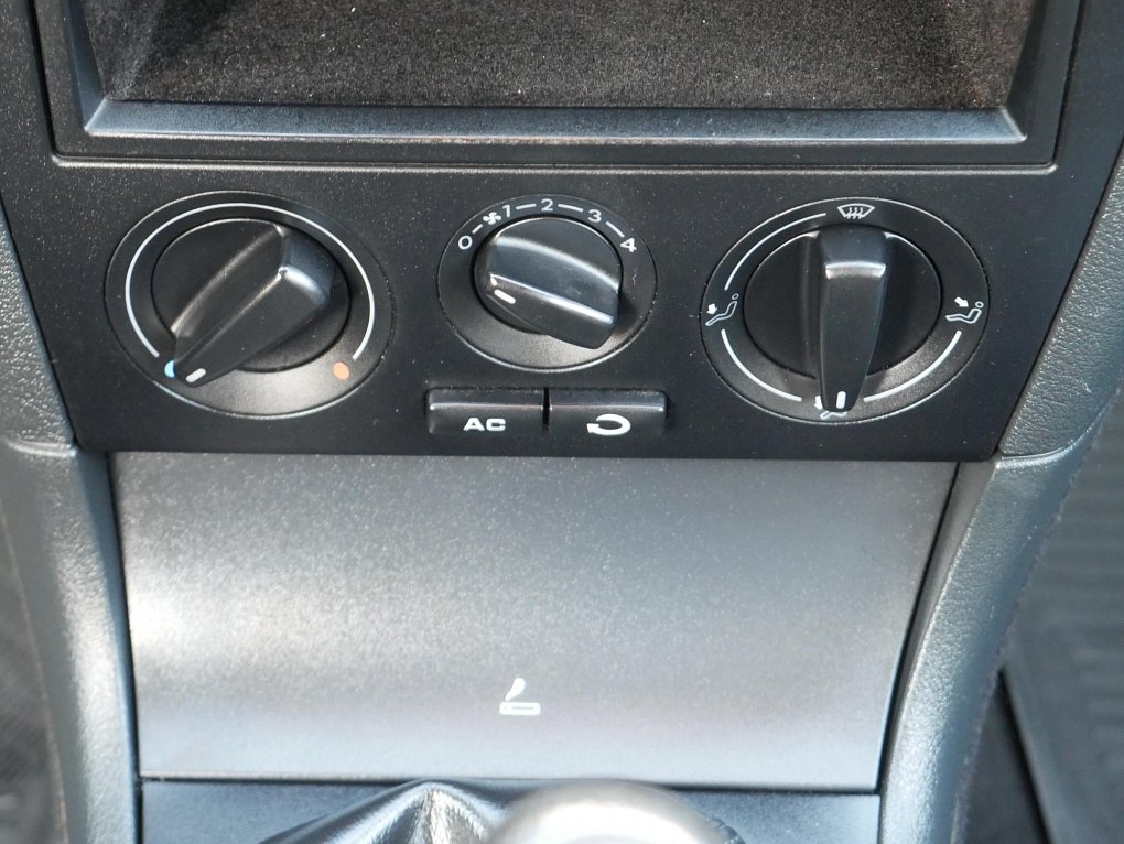 Škoda Octavia 1.6i Tour