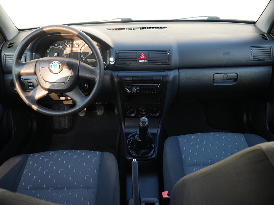 Škoda Octavia 1.6i Tour