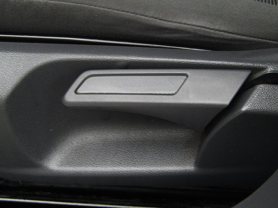 Volkswagen Golf 1.4 16V 