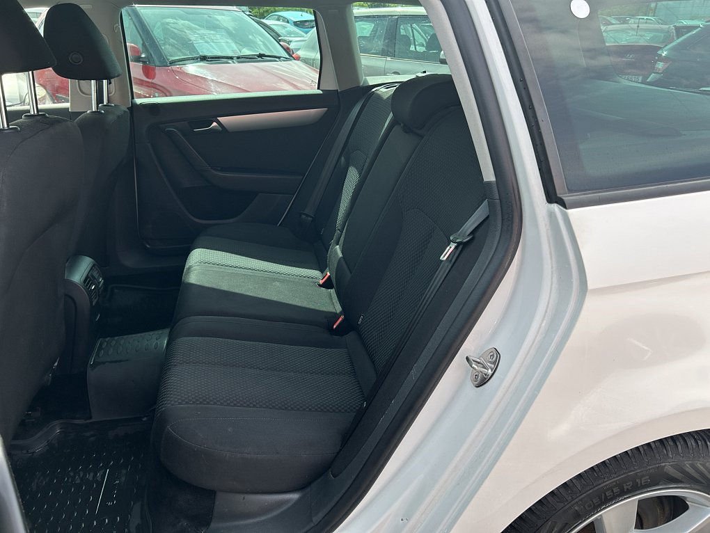 Volkswagen Passat 2.0 TDi Trendline