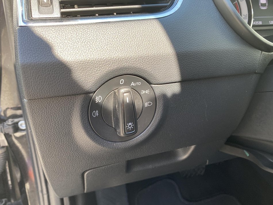 Škoda Octavia III 1.5 TSi Ambition