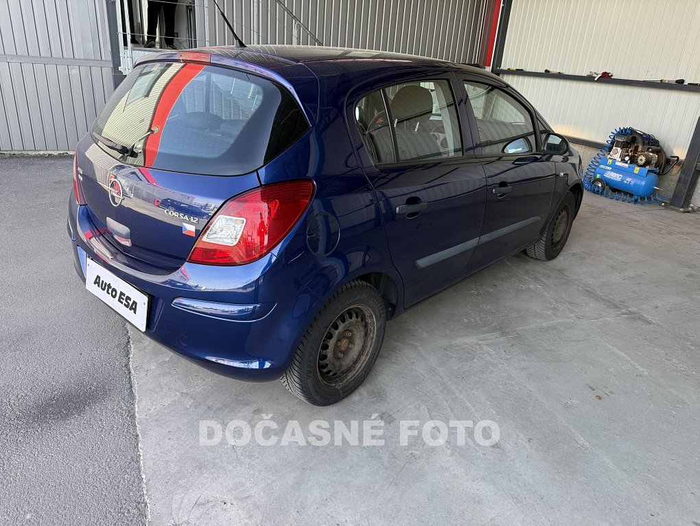 Opel Corsa 1.2 i 