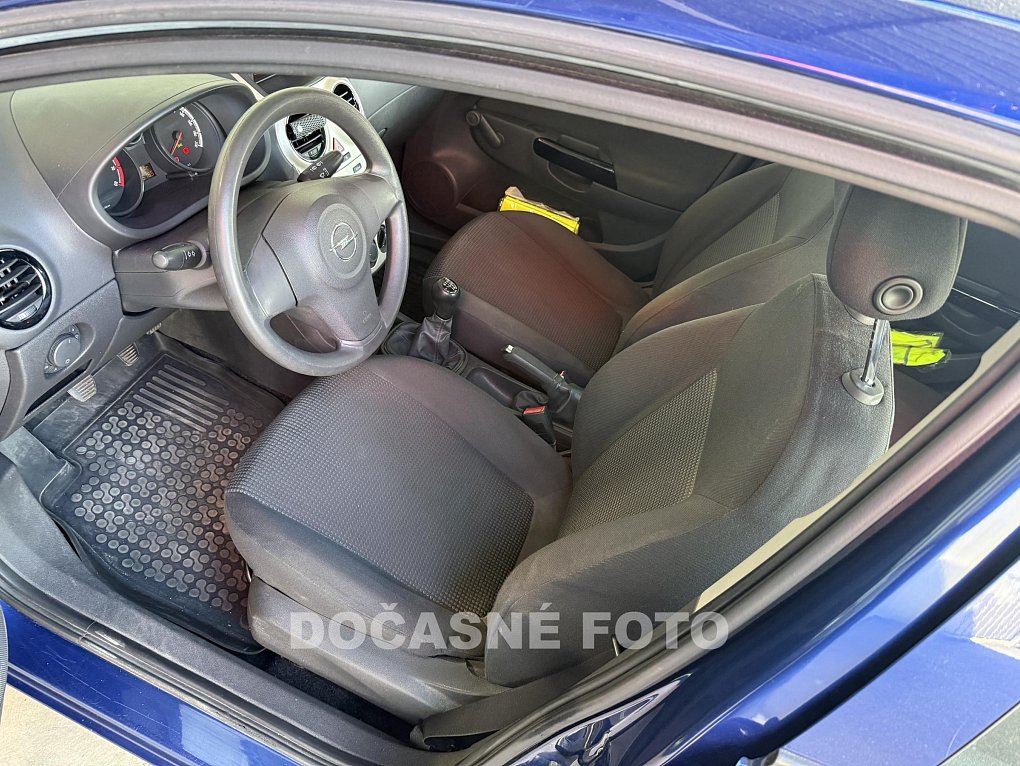 Opel Corsa 1.2 i 