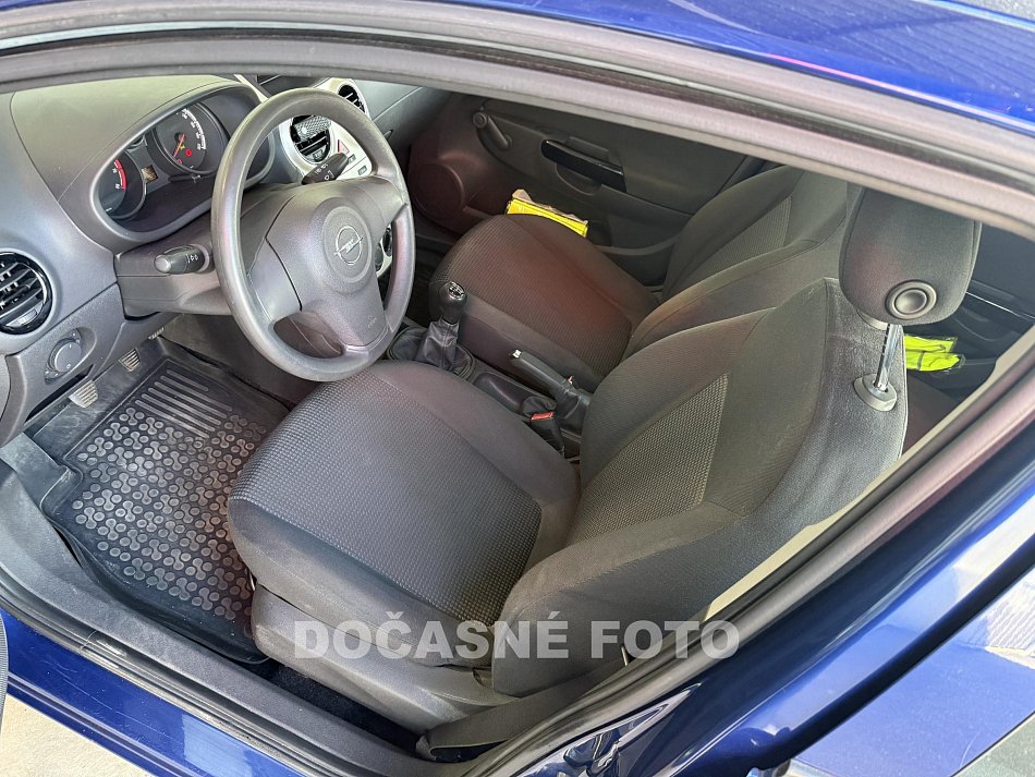 Opel Corsa 1.2 i 
