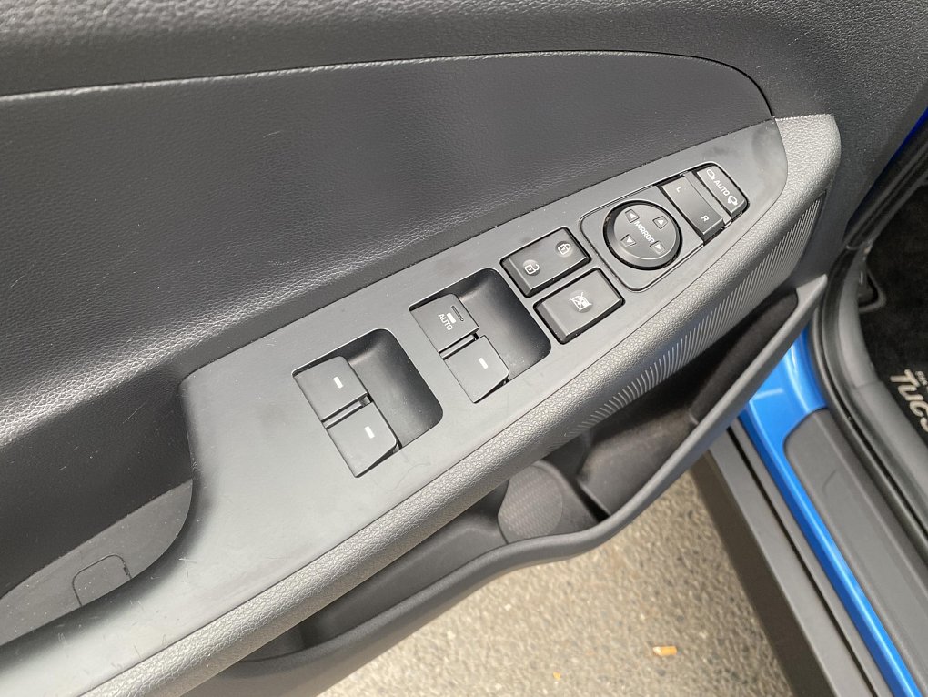Hyundai Tucson 1.7 CRDi Trikolor 2WD