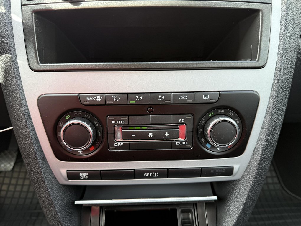 Škoda Octavia II 1.6 MPi Ambiente