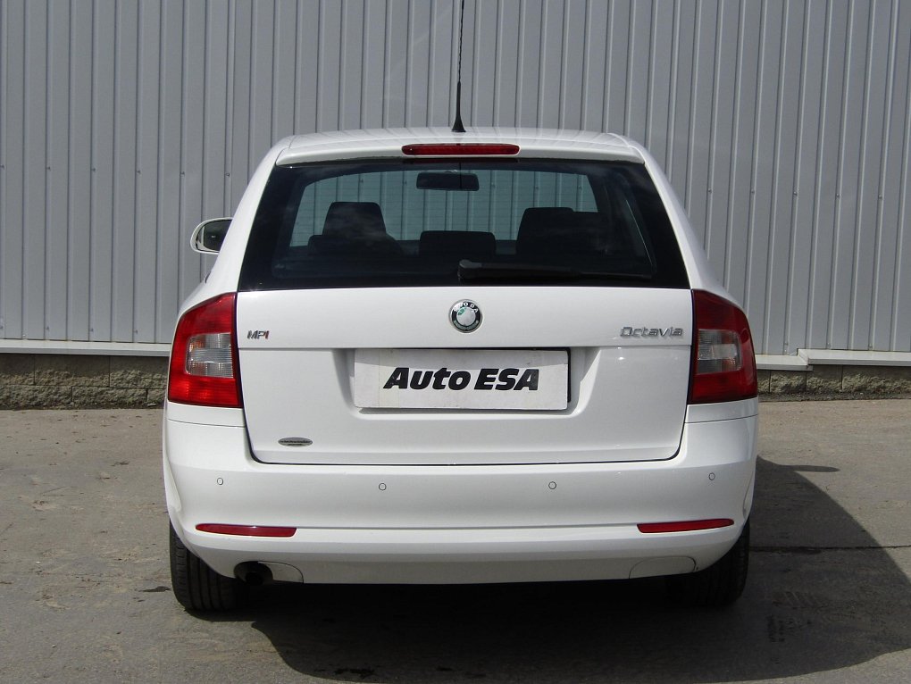 Škoda Octavia II 1.6 MPi Ambiente