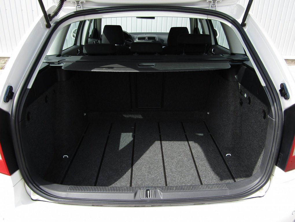 Škoda Octavia II 1.6 MPi Ambiente
