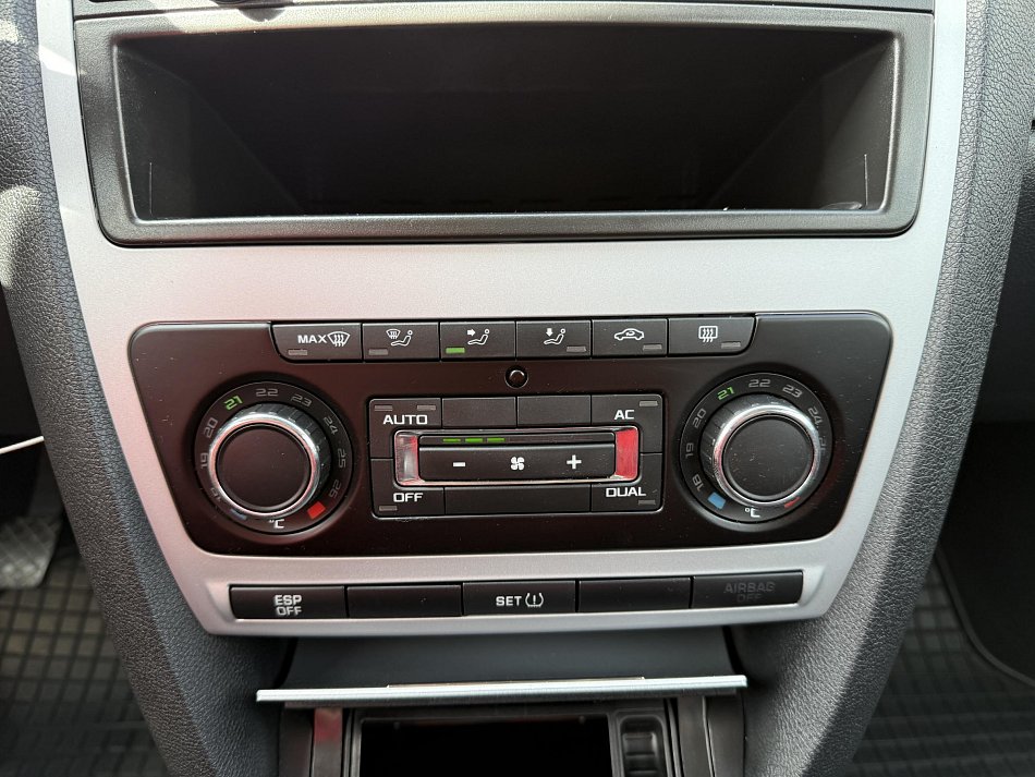 Škoda Octavia II 1.6 MPi Ambiente