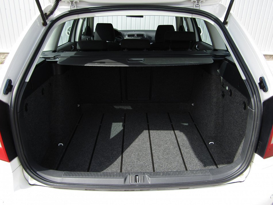 Škoda Octavia II 1.6 MPi Ambiente