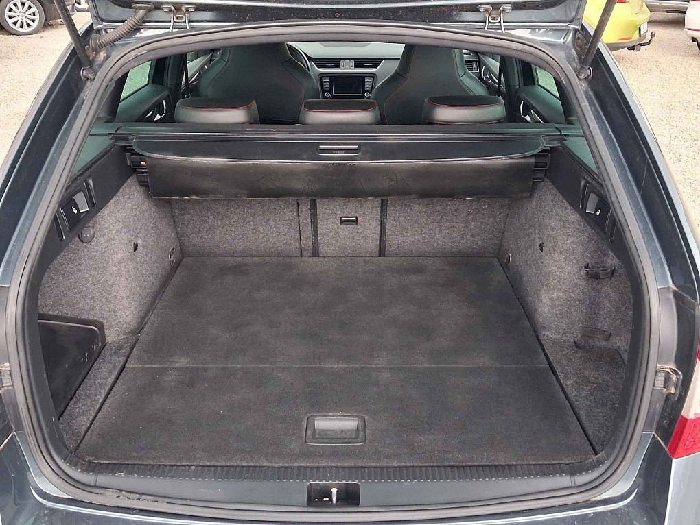 Škoda Octavia III 2.0 TDi RS Challange