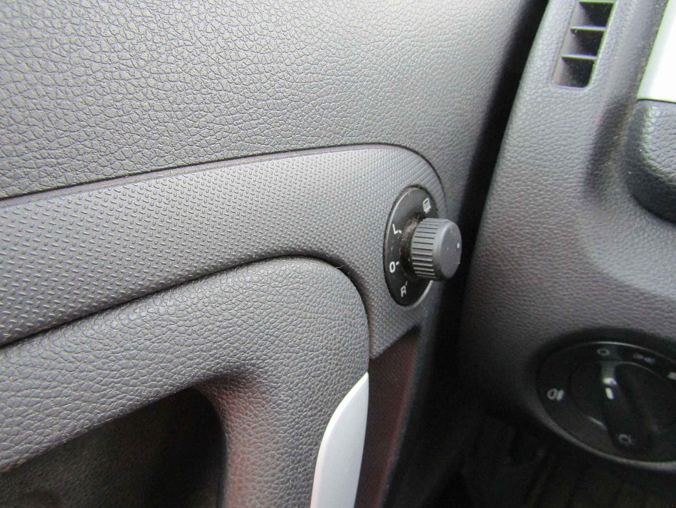 Škoda Roomster 1.2 HTP 