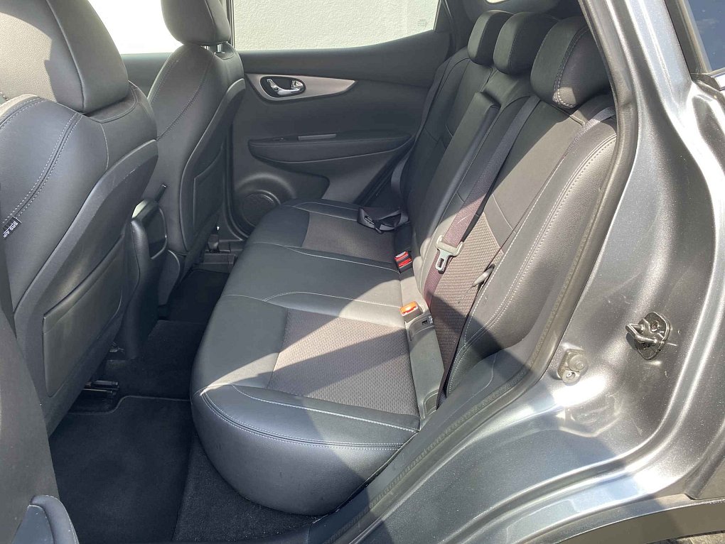 Nissan Qashqai 1.3DiG-T N-Connecta