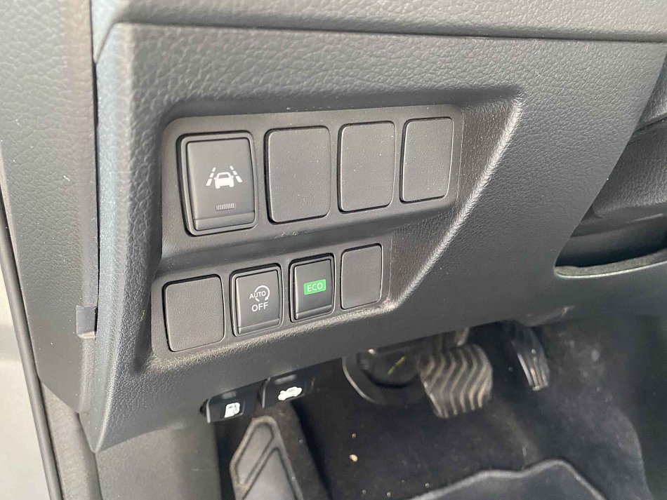Nissan Qashqai 1.3DiG-T N-Connecta