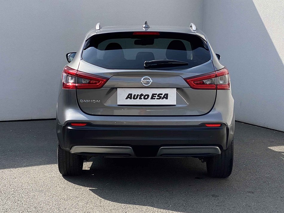 Nissan Qashqai 1.3DiG-T N-Connecta