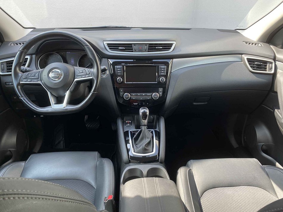 Nissan Qashqai 1.3DiG-T N-Connecta