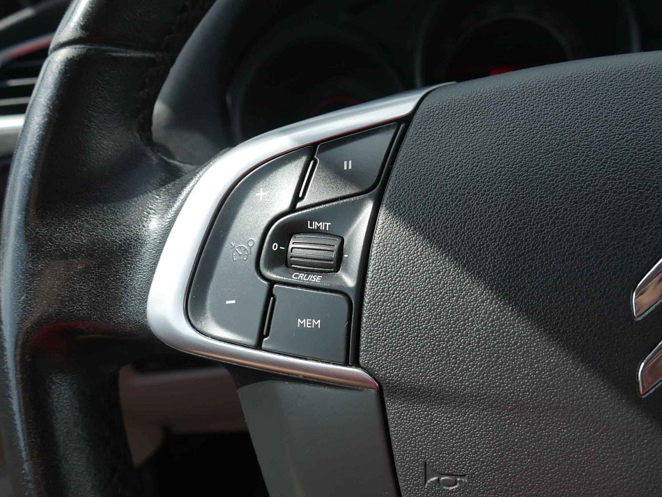 Citroën C4 1.4 VTi 