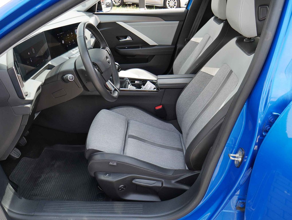 Opel Astra 1.2 T 