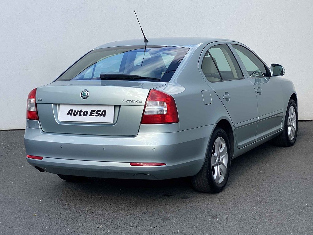 Škoda Octavia II 1.6 TDi Elegance