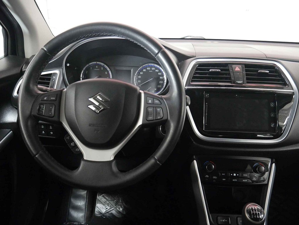 Suzuki S-Cross 1.4 T  4x4