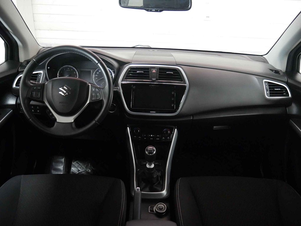 Suzuki S-Cross 1.4 T  4x4