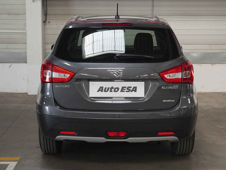 Suzuki S-Cross 1.4 T  4x4