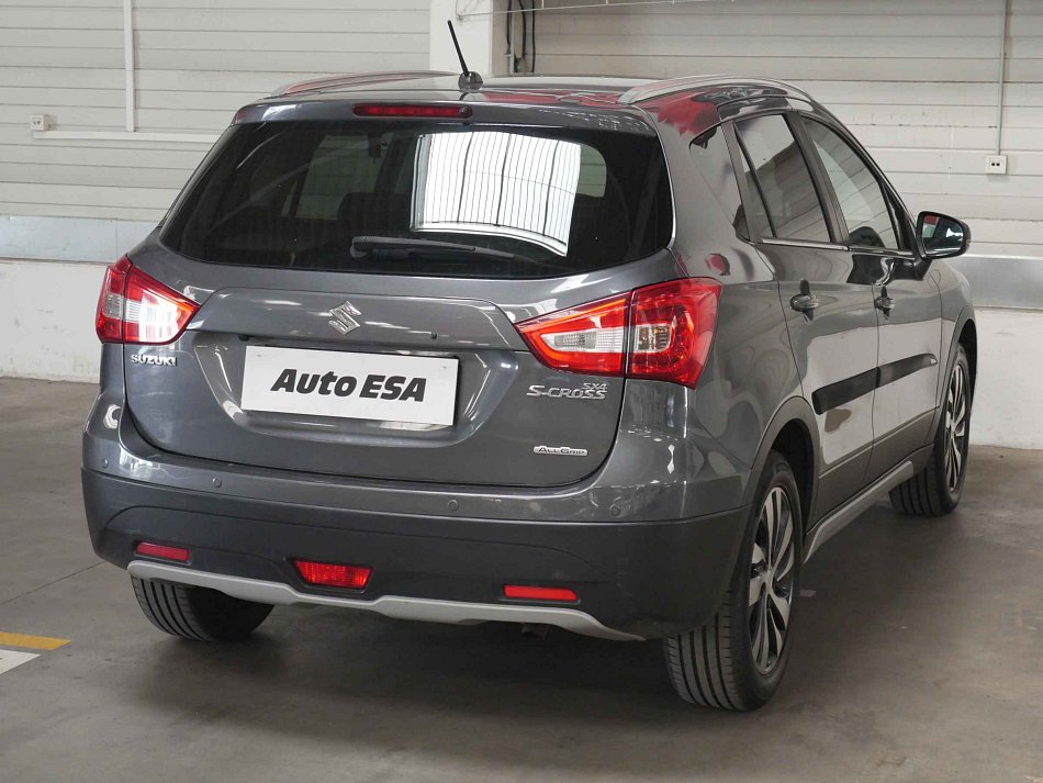 Suzuki S-Cross 1.4 T  4x4