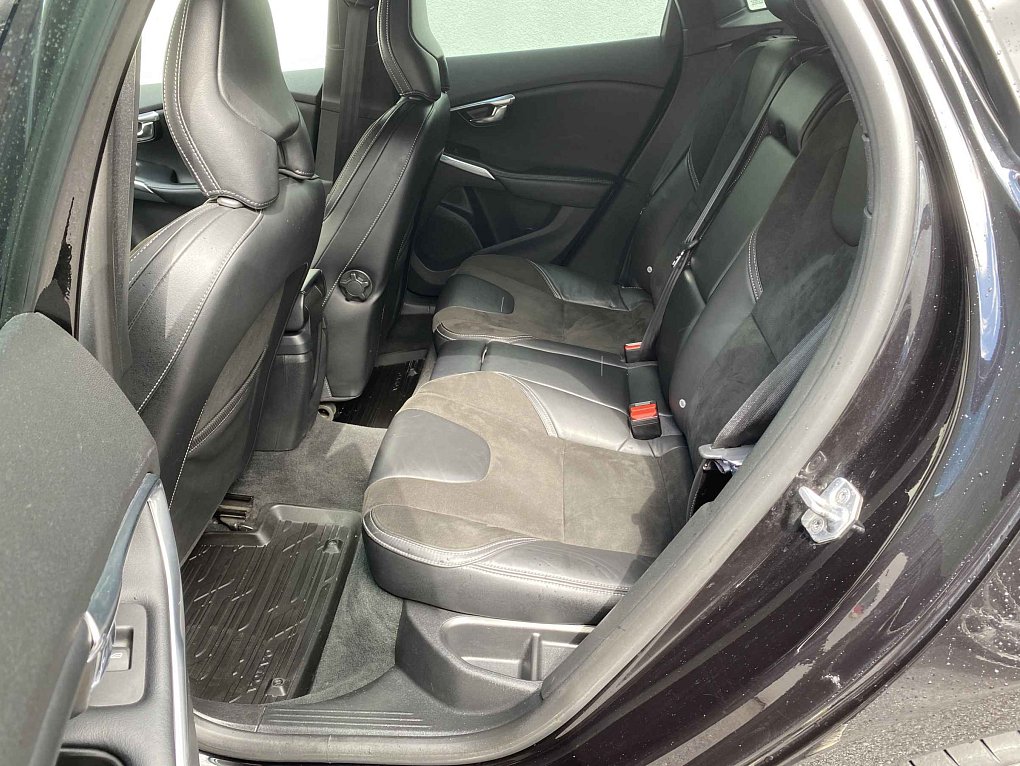 Volvo V40 2.0i 