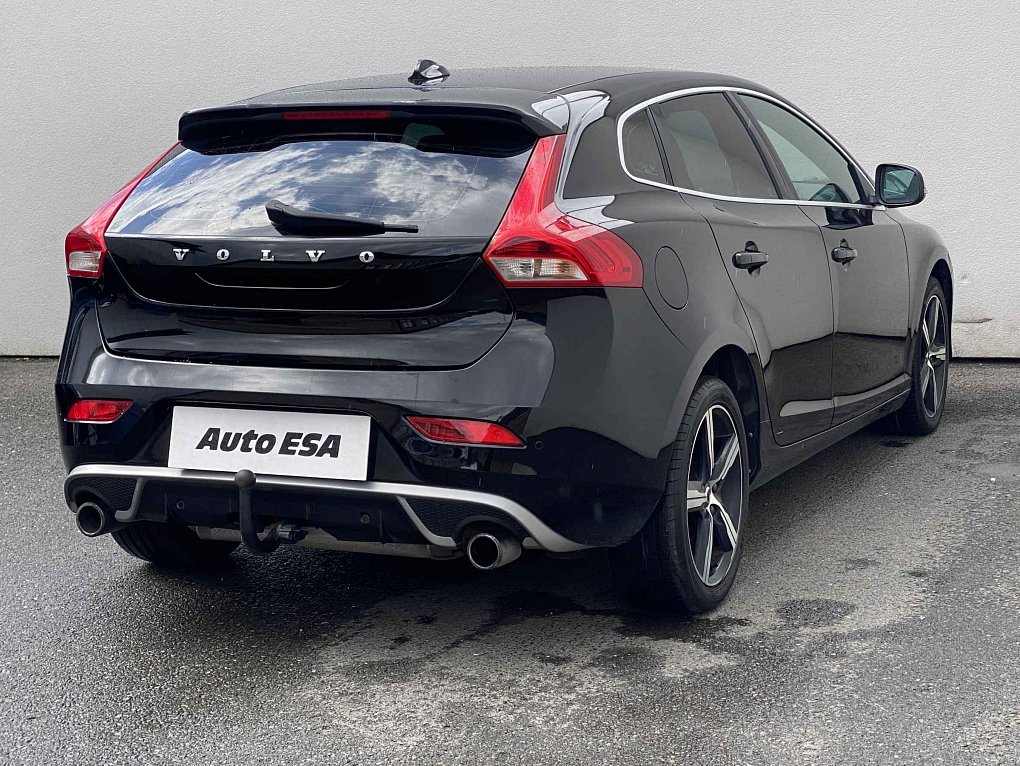 Volvo V40 2.0i 