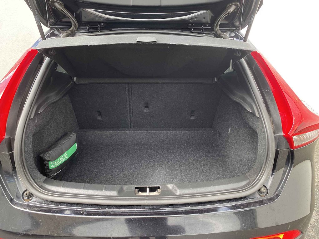 Volvo V40 2.0i 